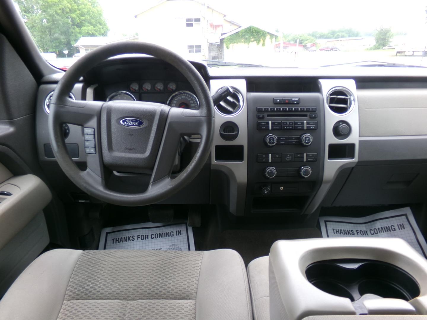 2010 Gray /Gray Ford F-150 XLT SuperCrew 5.5-ft. Bed 2WD (1FTFW1CVXAK) with an 5.4L V8 SOHC 24V FFV engine, 4-Speed Automatic transmission, located at 401 First NE, Bearden, AR, 71720, (870) 687-3414, 33.726528, -92.611519 - Photo#13